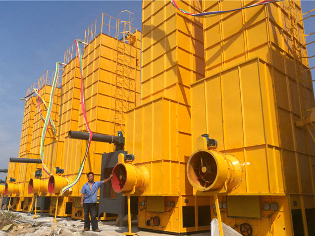 富裕達機械在齊齊哈爾建立的組合式烘干機現場